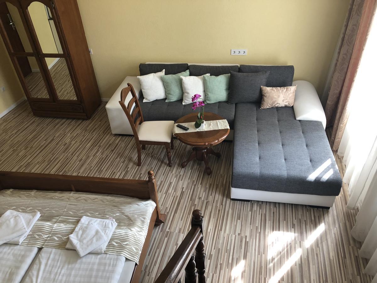 Mosoly Apartman Segedín Exteriér fotografie